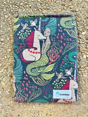 Owlcrate BookBeau Mermaid & Unicorn Book Sleeve - D